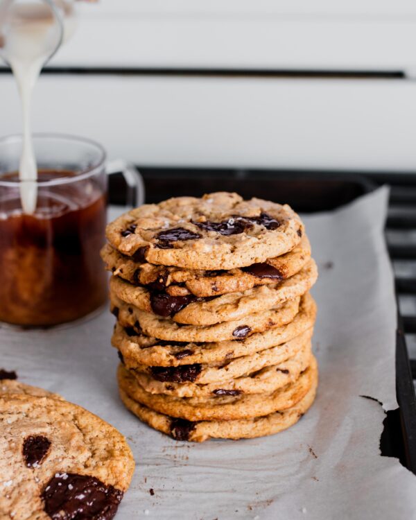 9 Vegan Holiday Cookie Recipes | Two Market Girls
