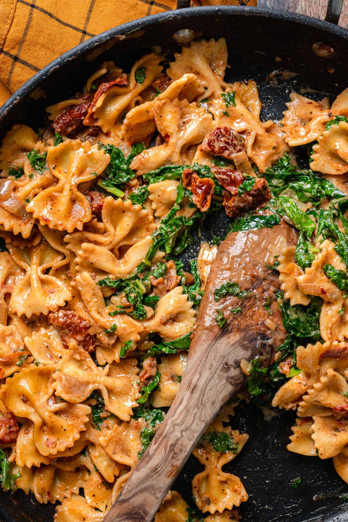 Creamy Sundried Tomato Pasta (Vegan) Two Market Girls